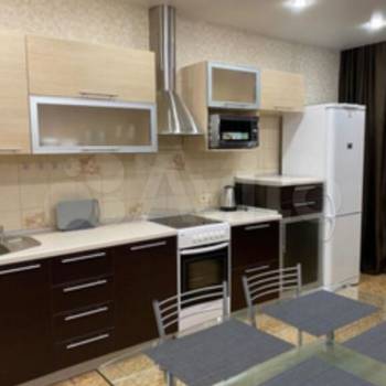 Сдается 2-х комнатная квартира, 65 м²