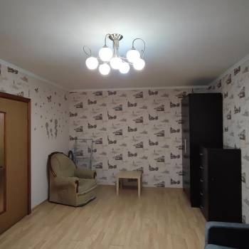 Сдается 1-комнатная квартира, 42 м²