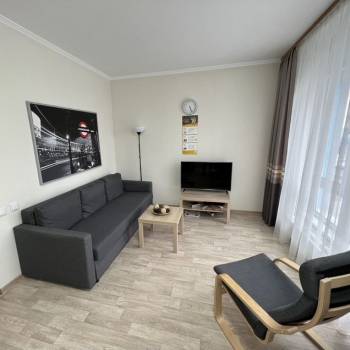 Продается 1-комнатная квартира, 32 м²