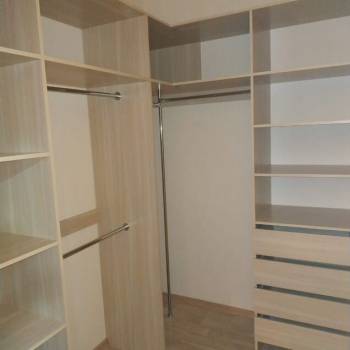 Продается 1-комнатная квартира, 32 м²