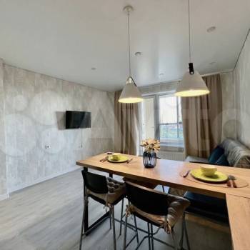 Продается 1-комнатная квартира, 40 м²