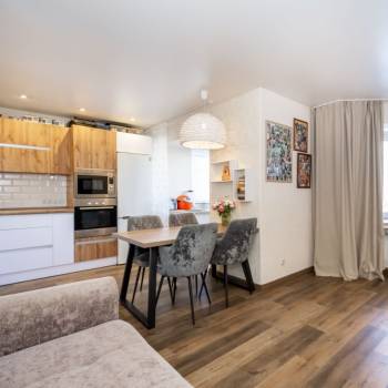 Продается 2-х комнатная квартира, 62 м²