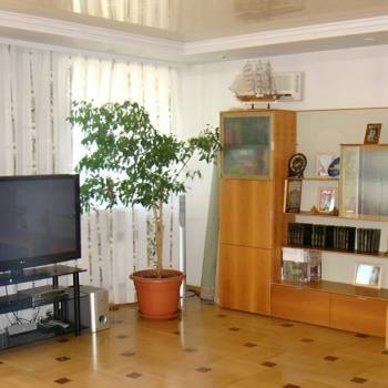 Продается 3-х комнатная квартира, 131 м²