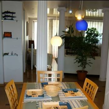 Продается 3-х комнатная квартира, 131 м²