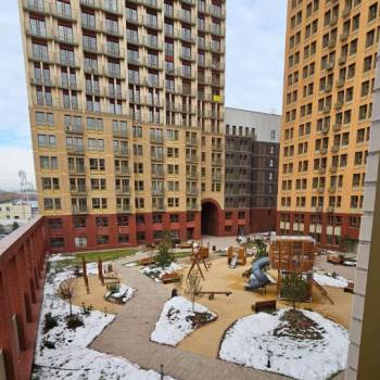 Продается 1-комнатная квартира, 45,3 м²