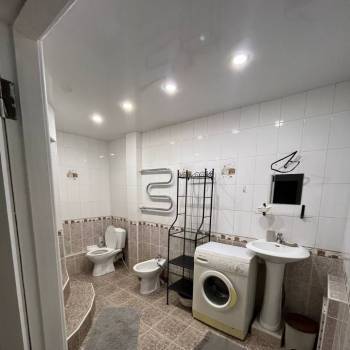 Сдается 2-х комнатная квартира, 68 м²