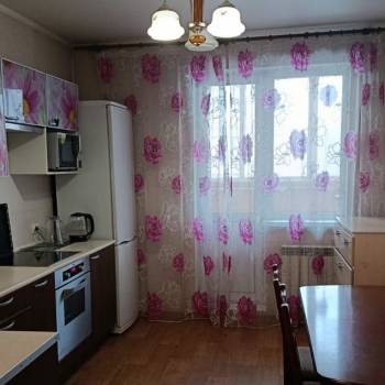 Сдается 2-х комнатная квартира, 67 м²