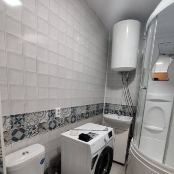 Продается 1-комнатная квартира, 32 м²