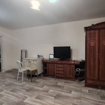 Продается 1-комнатная квартира, 32 м²