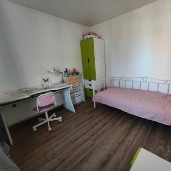 Продается Многокомнатная квартира, 62 м²