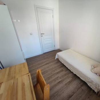 Продается Многокомнатная квартира, 62 м²