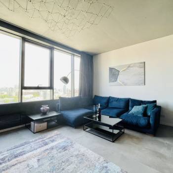 Продается 3-х комнатная квартира, 103 м²