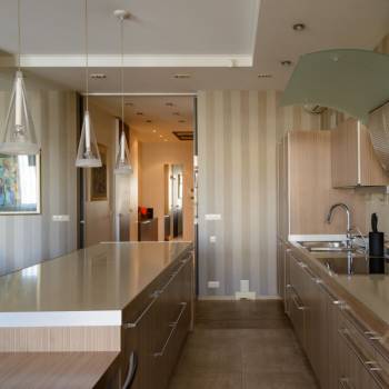 Продается 3-х комнатная квартира, 137 м²