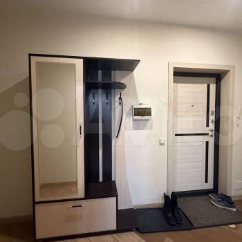 Продается 1-комнатная квартира, 38 м²