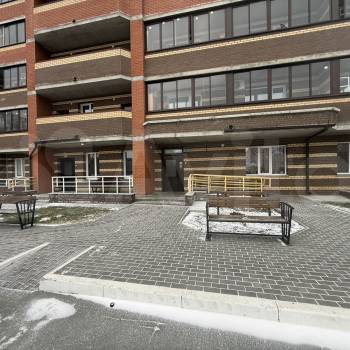 Продается 1-комнатная квартира, 38 м²