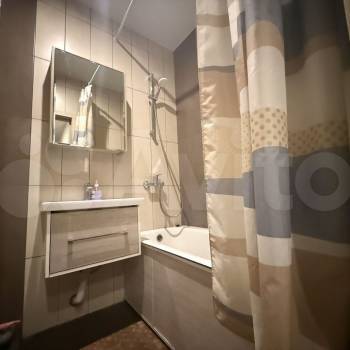 Продается 1-комнатная квартира, 38 м²