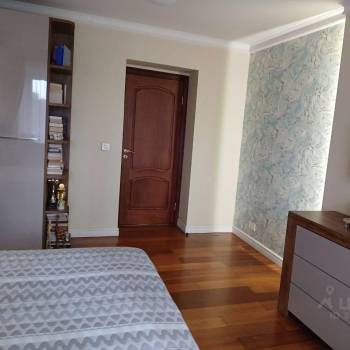 Продается Многокомнатная квартира, 107,7 м²