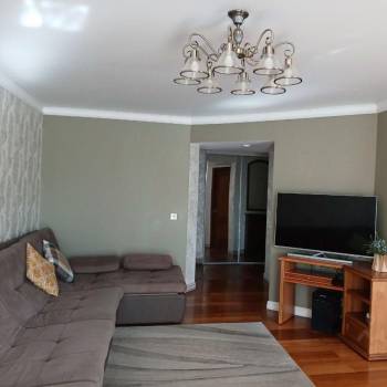 Продается Многокомнатная квартира, 107,7 м²