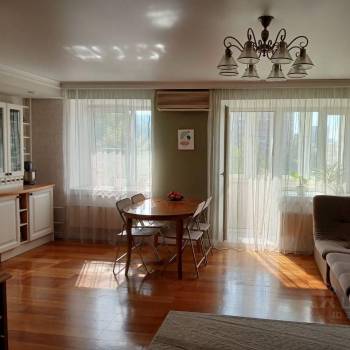 Продается Многокомнатная квартира, 107,7 м²