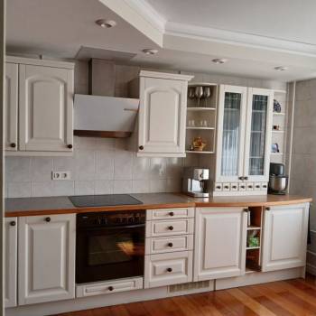 Продается Многокомнатная квартира, 107 м²