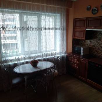 Сдается 2-х комнатная квартира, 86 м²