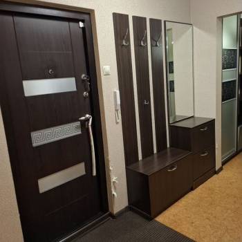 Продается 2-х комнатная квартира, 75,6 м²