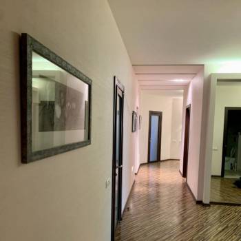 Сдается Многокомнатная квартира, 190 м²