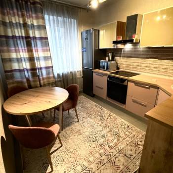 Сдается 2-х комнатная квартира, 61 м²