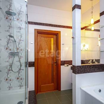 Продается 2-х комнатная квартира, 84,3 м²