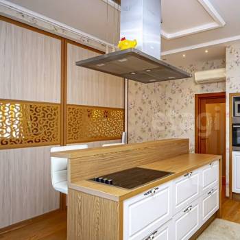 Продается 2-х комнатная квартира, 84,3 м²