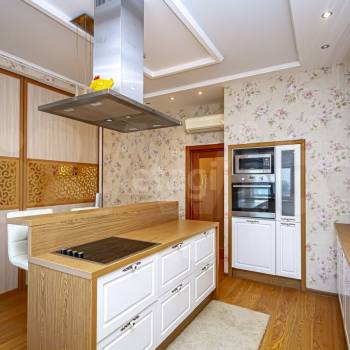 Продается 2-х комнатная квартира, 84,3 м²