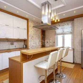 Продается 2-х комнатная квартира, 84,3 м²