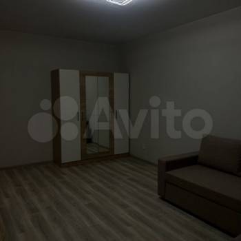 Сдается 1-комнатная квартира, 41 м²