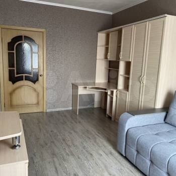 Сдается 1-комнатная квартира, 38 м²