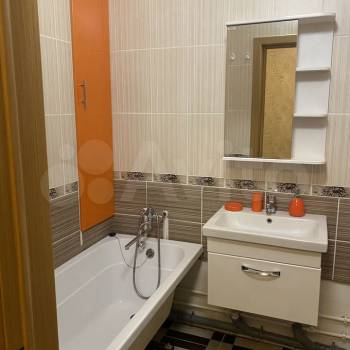 Сдается 1-комнатная квартира, 38 м²