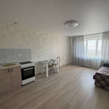 Сдается 1-комнатная квартира, 49 м²