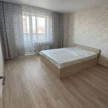 Сдается 1-комнатная квартира, 49 м²