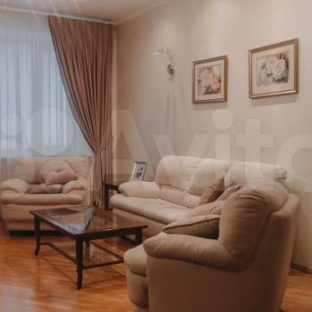 Продается Многокомнатная квартира, 135 м²