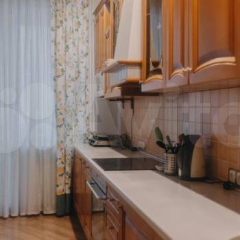Продается Многокомнатная квартира, 135 м²