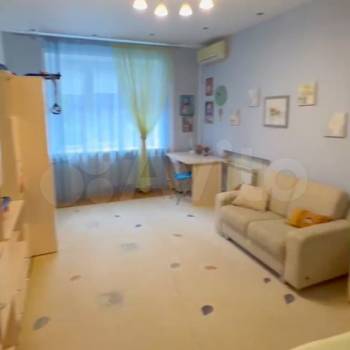 Продается Многокомнатная квартира, 135 м²