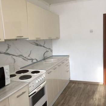 Продается 1-комнатная квартира, 35 м²