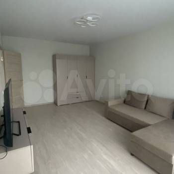 Сдается 1-комнатная квартира, 41,4 м²