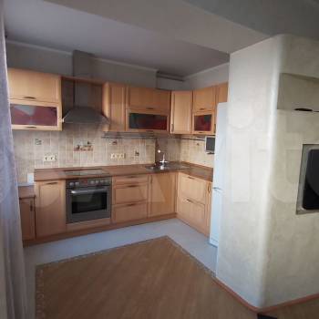 Сдается Многокомнатная квартира, 58,6 м²