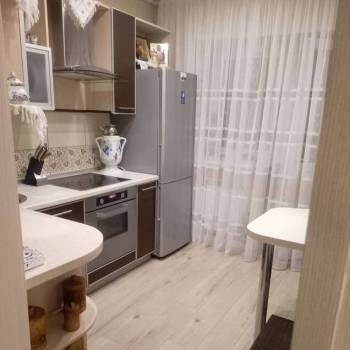 Продается Многокомнатная квартира, 70 м²