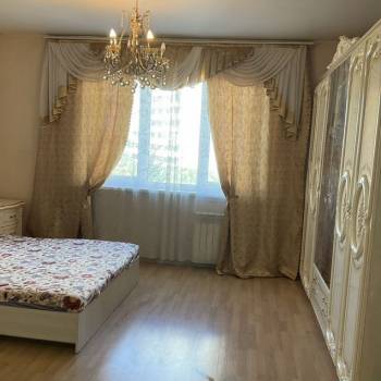 Сдается 1-комнатная квартира, 38 м²