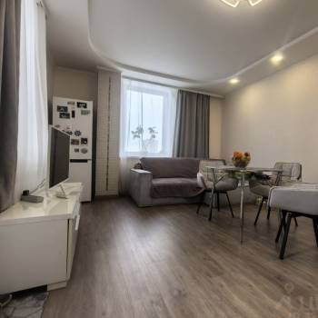 Продается 2-х комнатная квартира, 77,3 м²