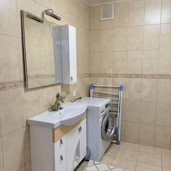 Сдается 2-х комнатная квартира, 56 м²