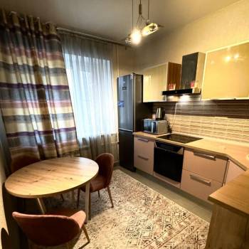 Сдается 2-х комнатная квартира, 61,9 м²