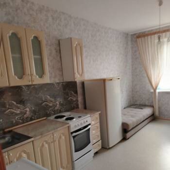 Сдается 1-комнатная квартира, 49 м²