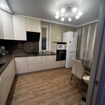 Сдается 2-х комнатная квартира, 56 м²